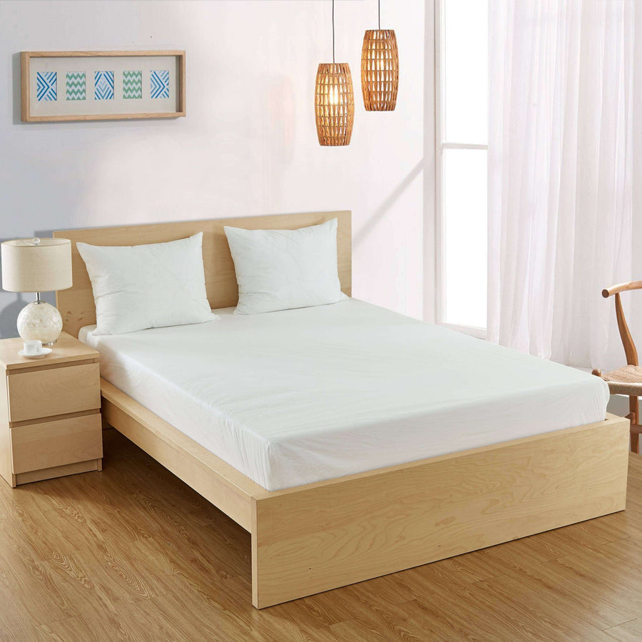 Vinyl Fitted Mattress Protector | Waterproof Box Spring Encasement | Guards Against Pests & Liquids | Taffeta Finish Fitted Mattress Protector Bargoose Home Textiles, Inc.