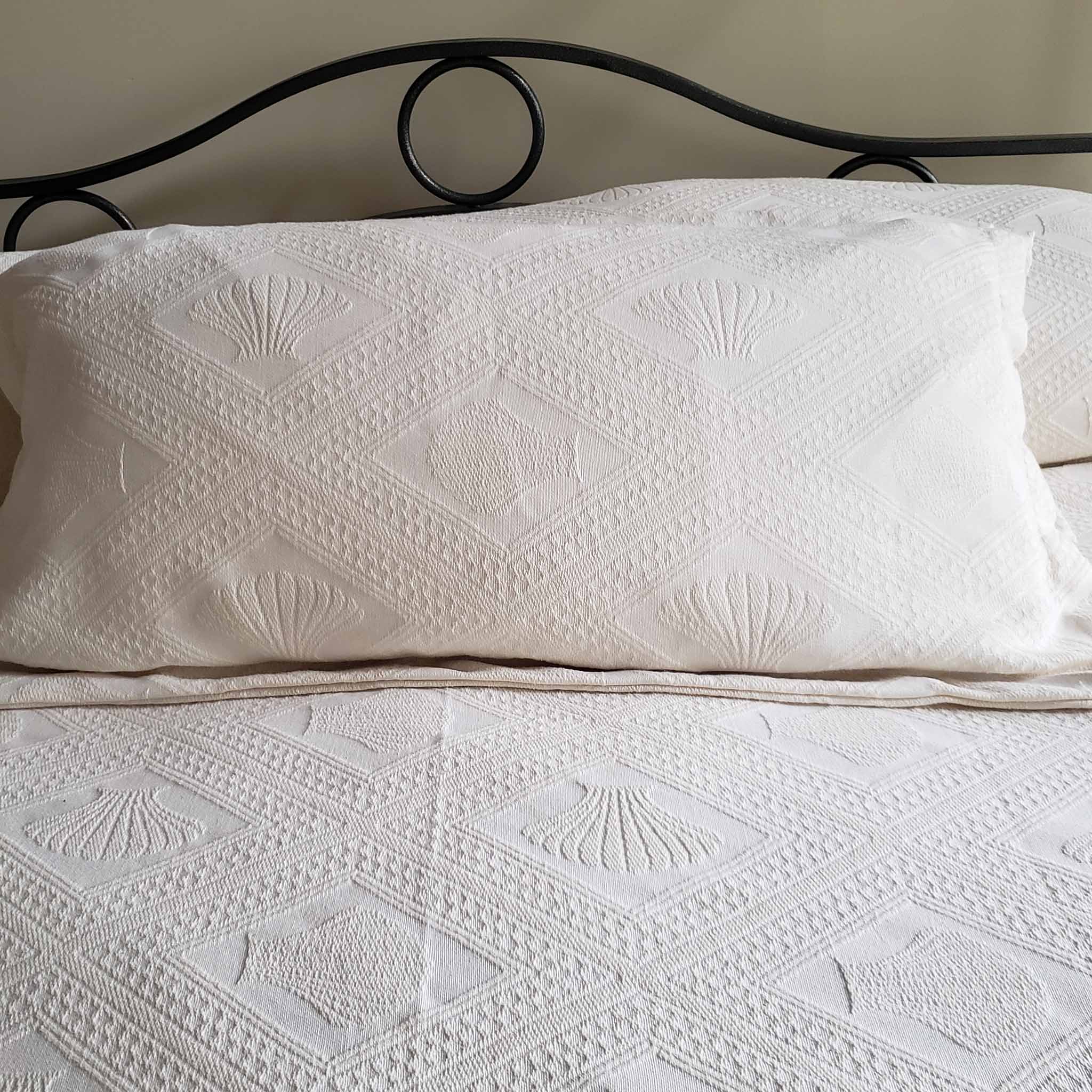 Avalon Jacquard Pillow Shams Bedding Bargoose Home Textiles, Inc. 